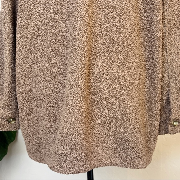 ✖️SOLD✖️•ABERCROMBIE & FITCH• Sherpa Shirt Jacket in Taupe Size XXL - Picture 7 of 14